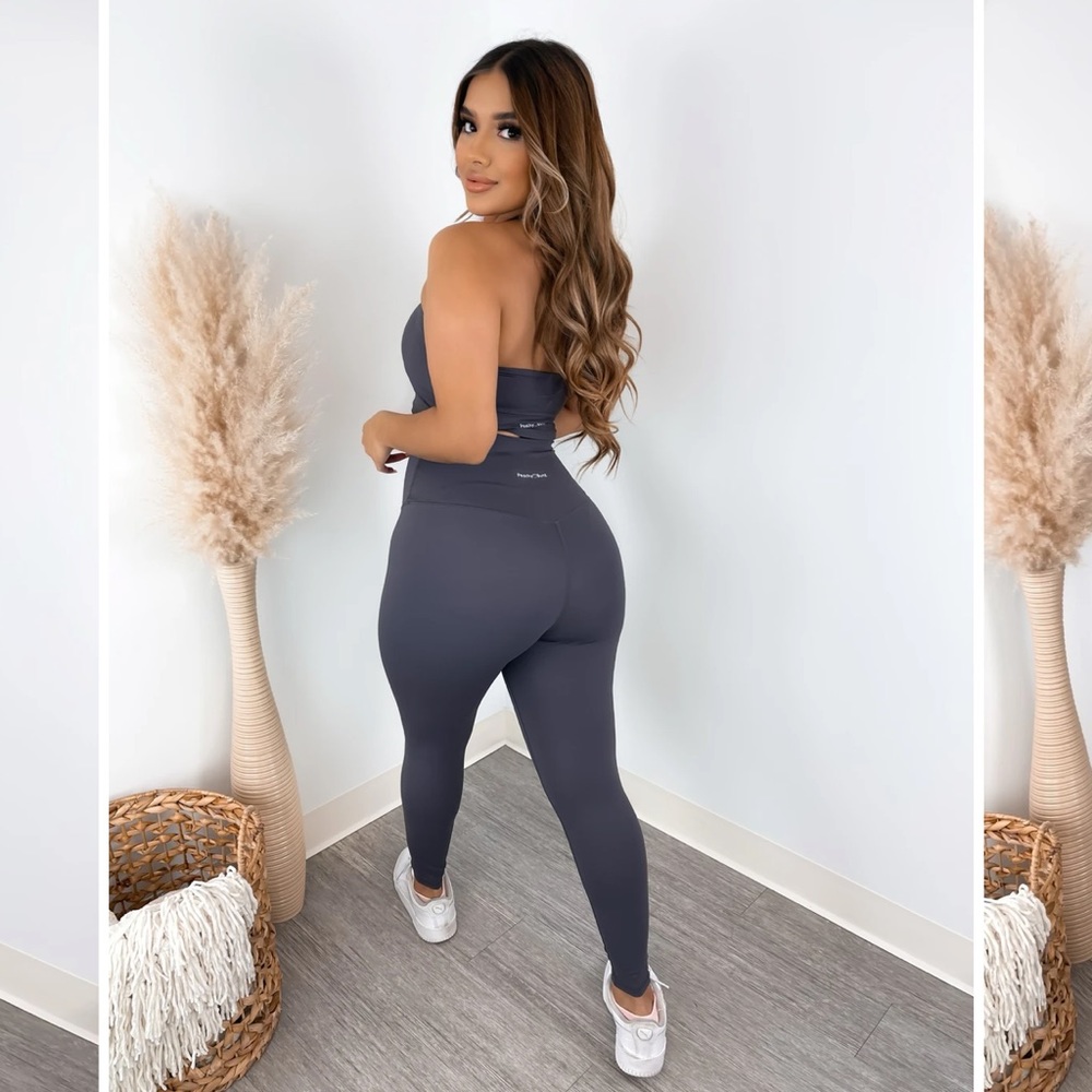 Very similar to lululemon align leggings